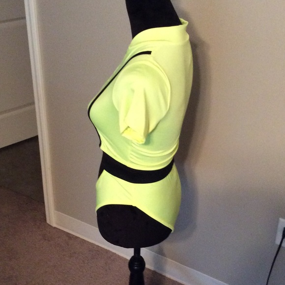 2 piece swimwear - Picture 3 of 7